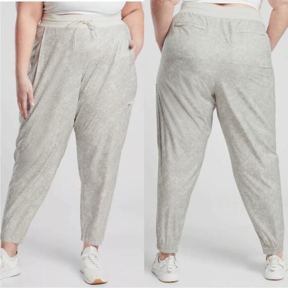 Athleta Venture Printed Pant Joggers Size 24 NWT - Picture 1 of 11